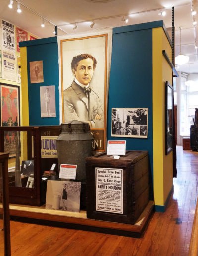 American Mueum of Magic Houdini Exhibit